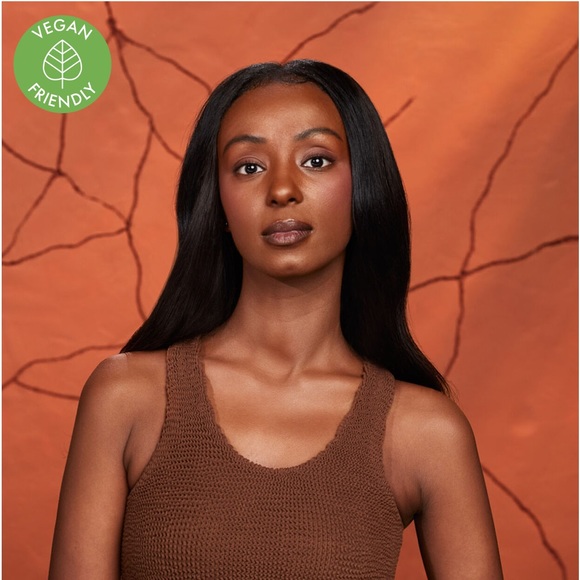 HUDA BEAUTY GloWish Luminous Pressed Powder 10 DEEP TAN - Picture 2 of 7